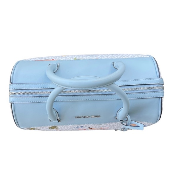 Michael Kors Jet Set Girls Light Blue & white print logo - Picture 8 of 11